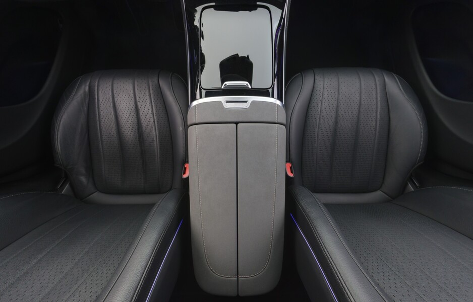 Mercedes-Benz EQS vaihtoauto