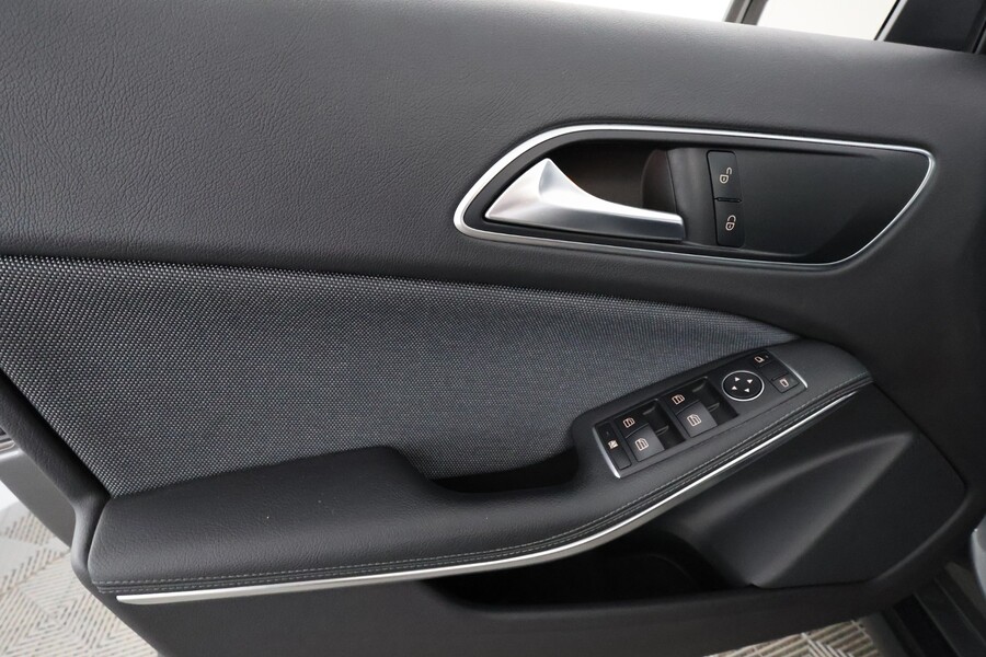 Mercedes-Benz GLA vaihtoauto