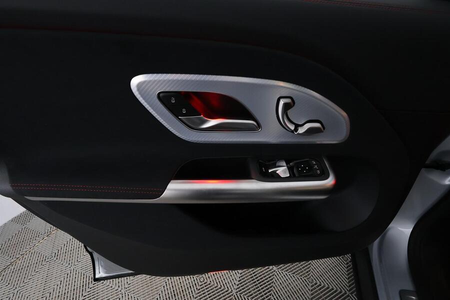 Mercedes-Benz GLB vaihtoauto