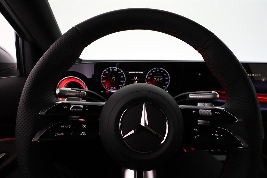 Mercedes-Benz GLB vaihtoauto