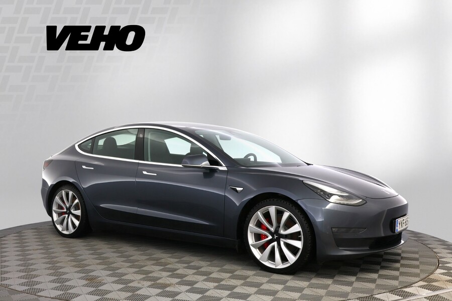 Tesla Model 3 vaihtoauto