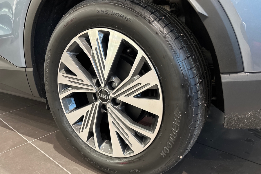 Audi Q4 e-tron vaihtoauto