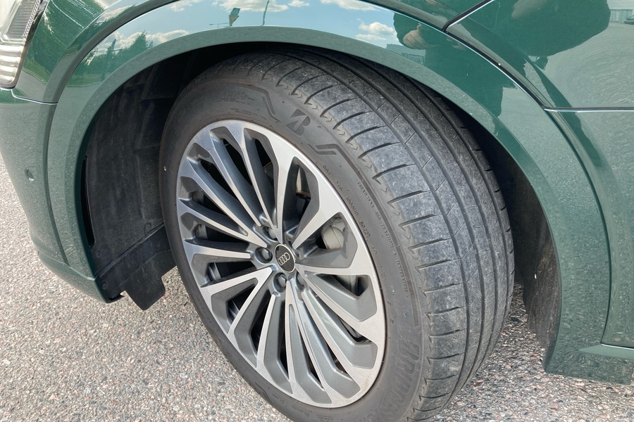 Audi Q8 e-tron vaihtoauto