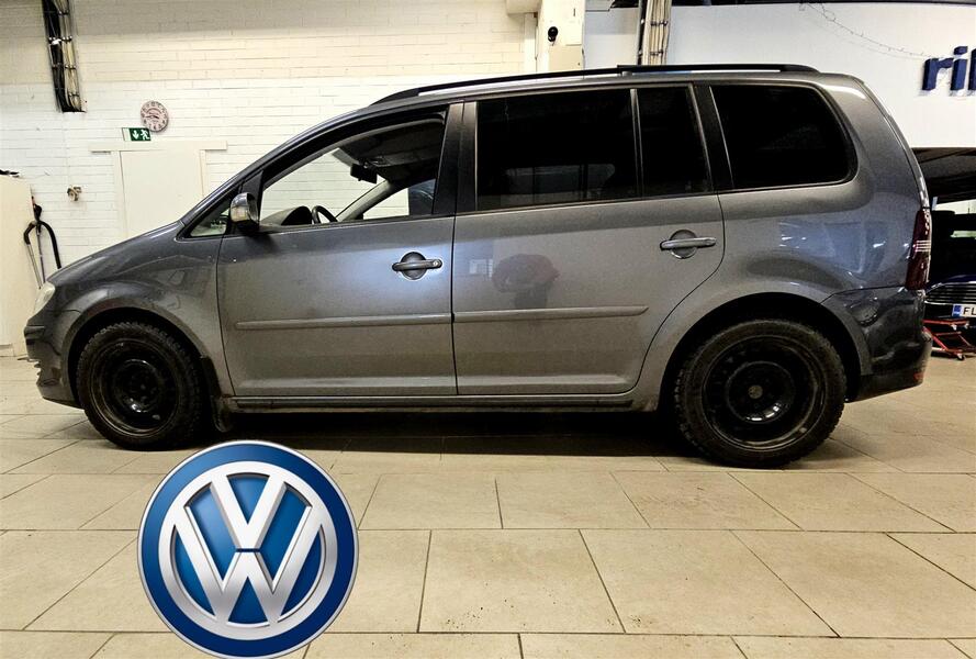 Volkswagen Touran vaihtoauto