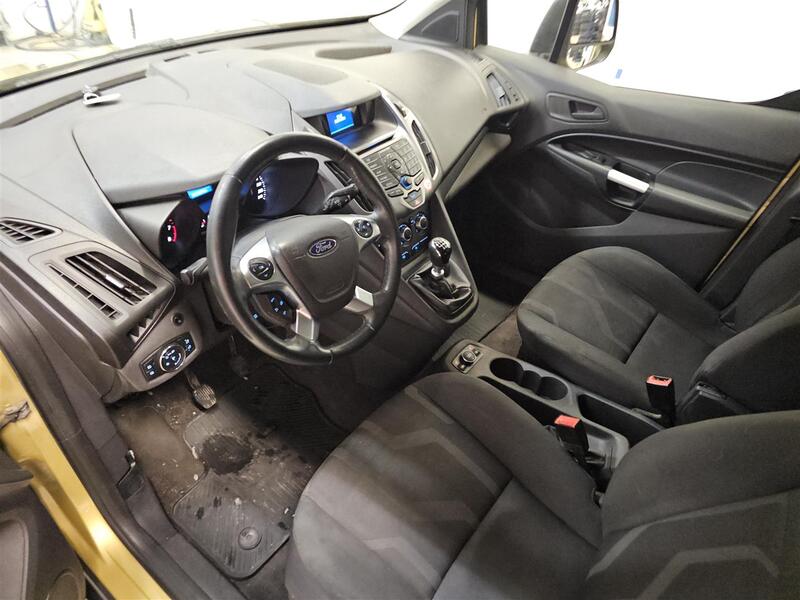 Ford Tourneo Connect vaihtoauto