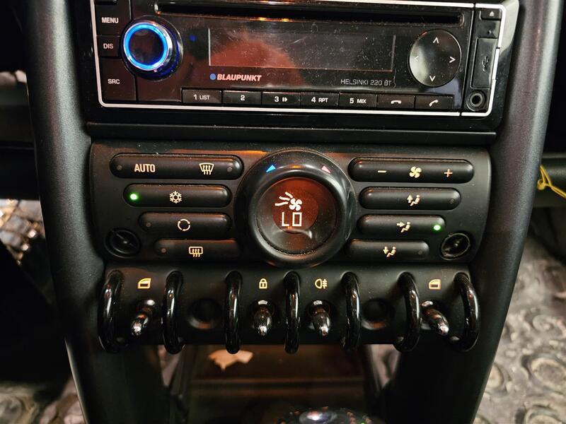 Mini Hatchback vaihtoauto