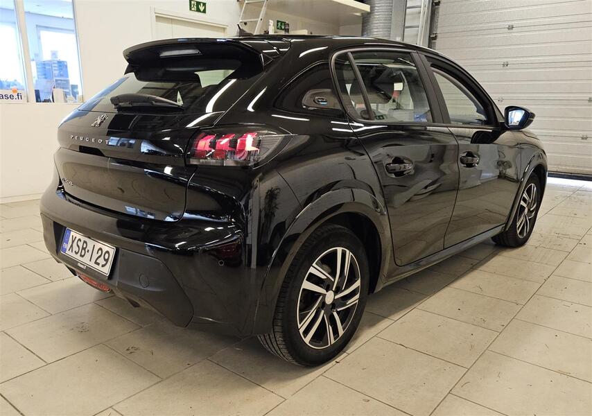 Peugeot e-208 vaihtoauto