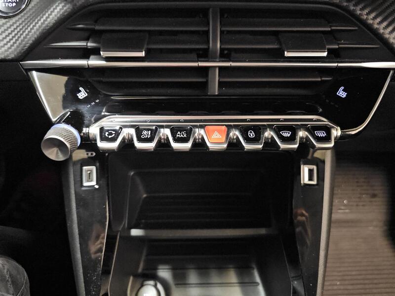 Peugeot e-208 vaihtoauto