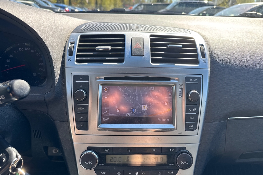 Toyota Avensis vaihtoauto