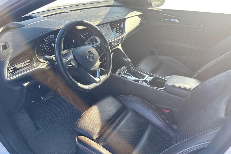 Opel Insignia vaihtoauto