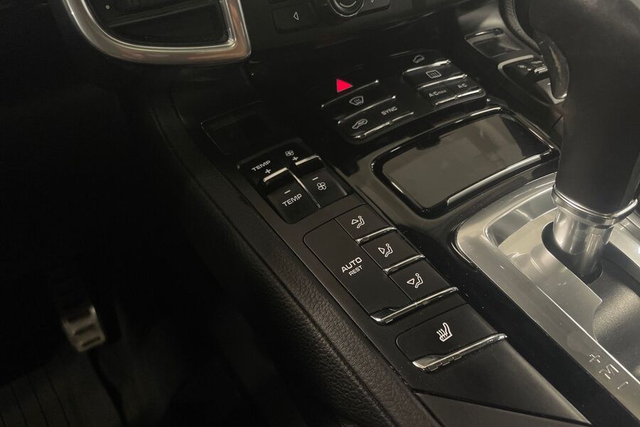 Porsche Cayenne vaihtoauto