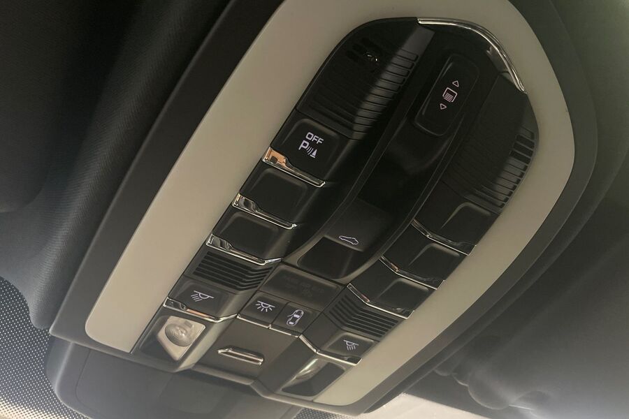 Porsche Cayenne vaihtoauto