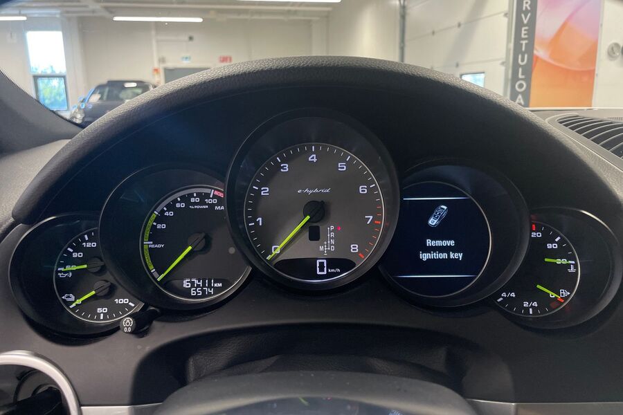 Porsche Cayenne vaihtoauto