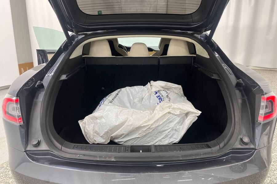 Tesla Model S vaihtoauto