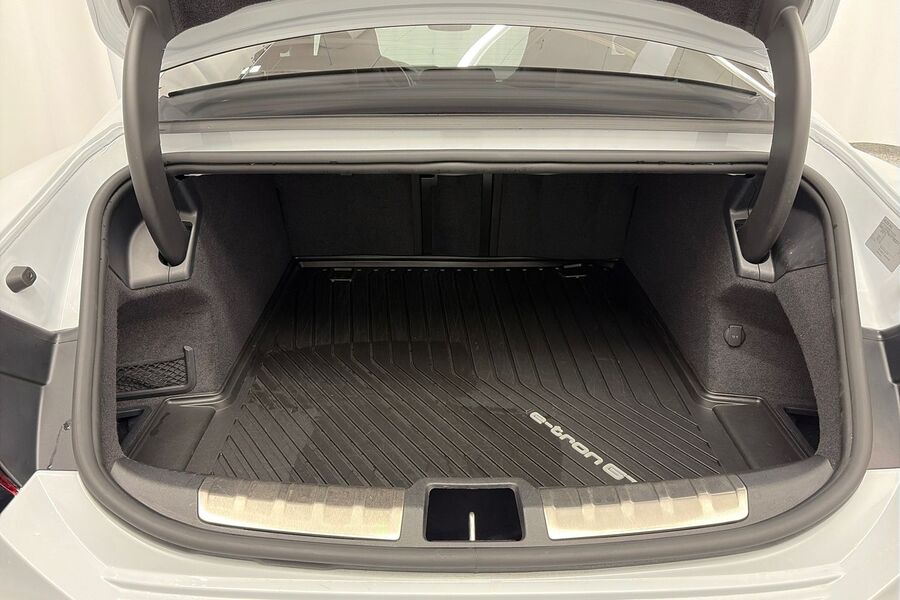 Audi RS e-tron GT vaihtoauto