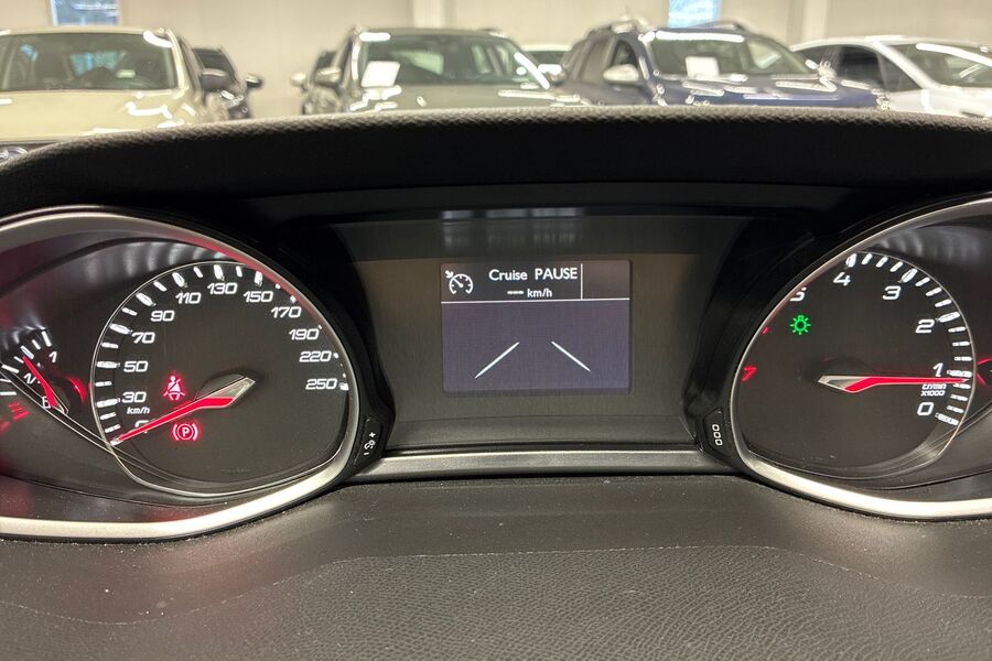 Peugeot 308 vaihtoauto