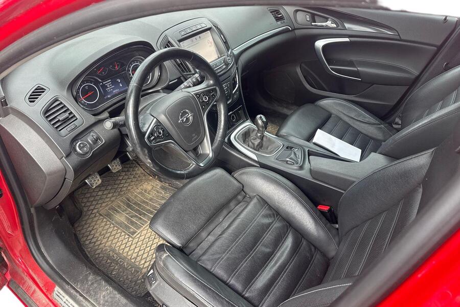 Opel Insignia vaihtoauto