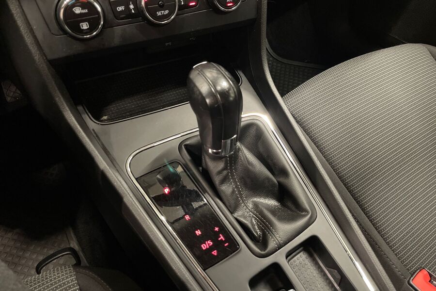 SEAT Leon ST vaihtoauto