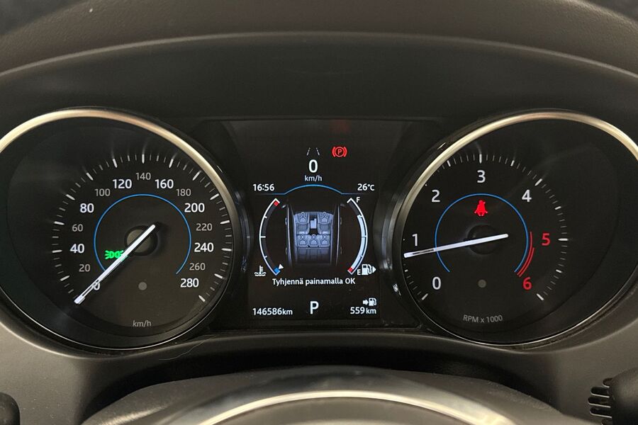 Jaguar F-PACE vaihtoauto