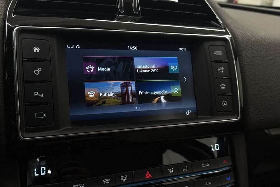 Jaguar F-PACE vaihtoauto