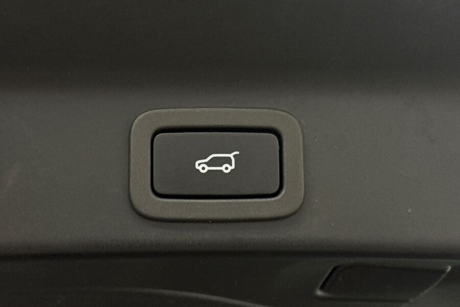 Jaguar F-PACE vaihtoauto