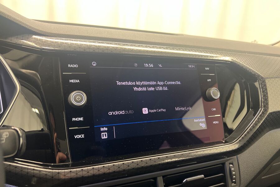 Volkswagen T-Cross vaihtoauto