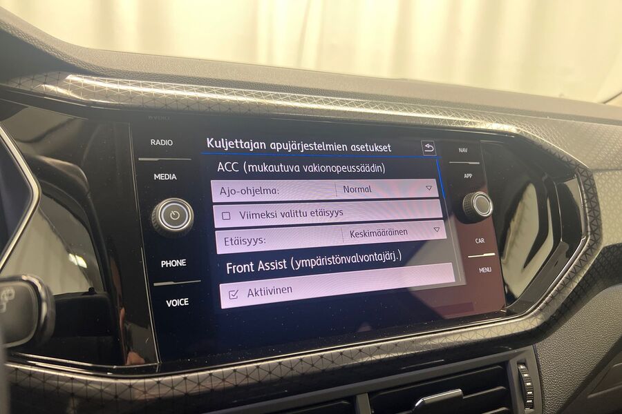 Volkswagen T-Cross vaihtoauto