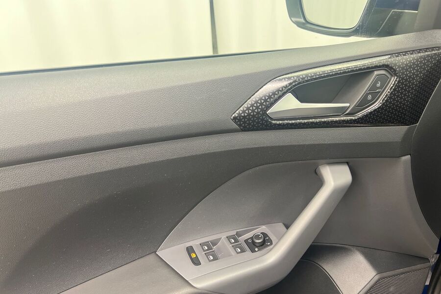 Volkswagen T-Cross vaihtoauto