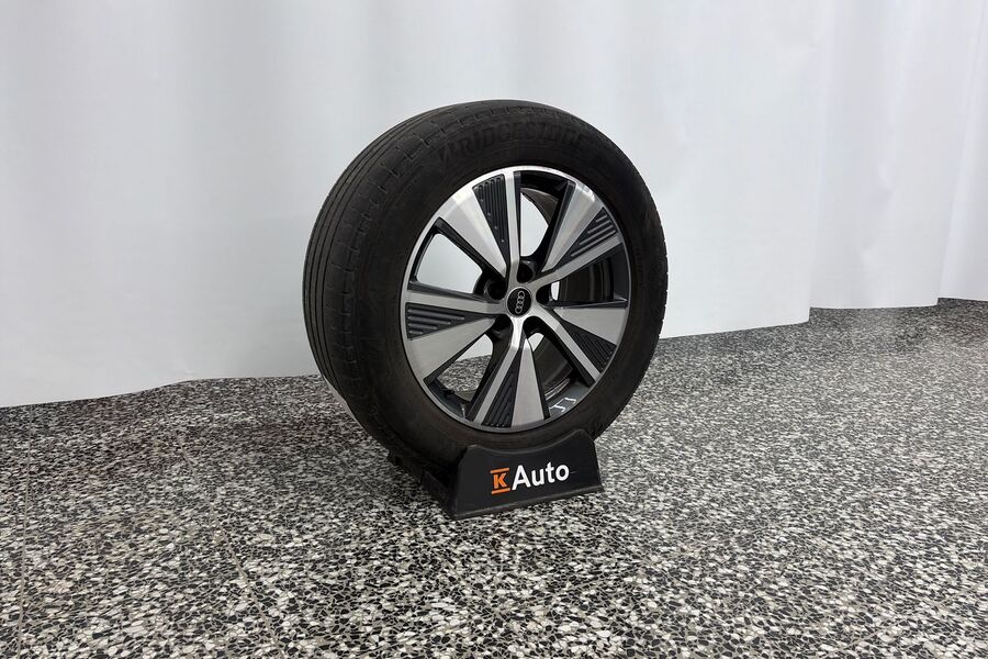 Audi Q8 e-tron vaihtoauto