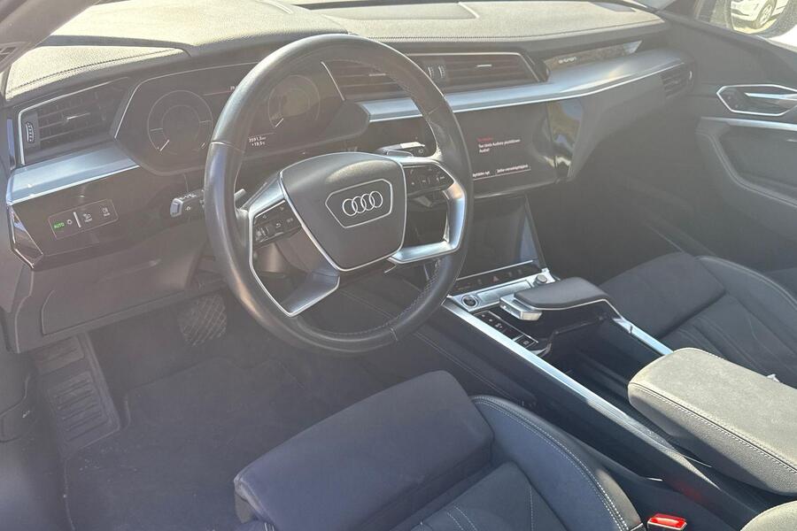 Audi Q8 e-tron vaihtoauto