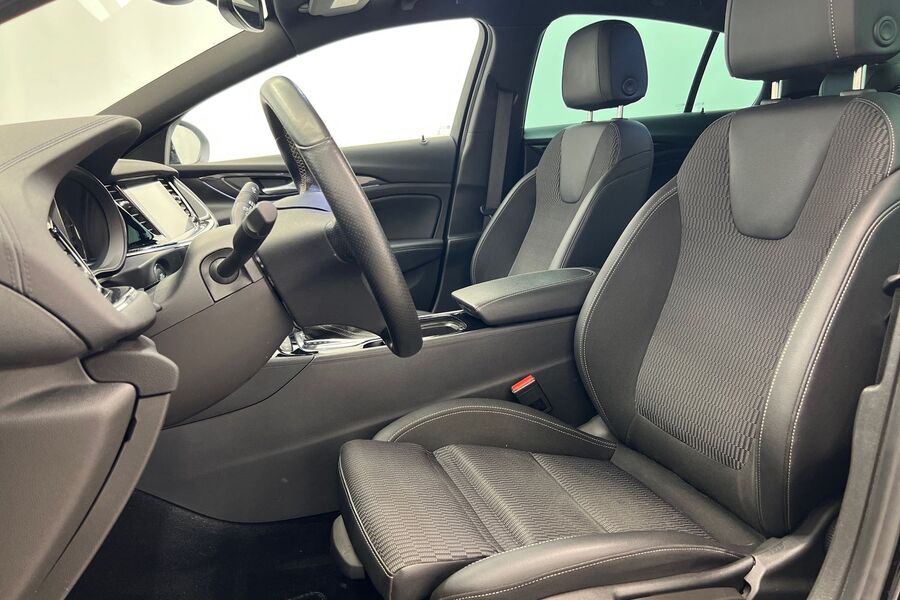 Opel Insignia vaihtoauto