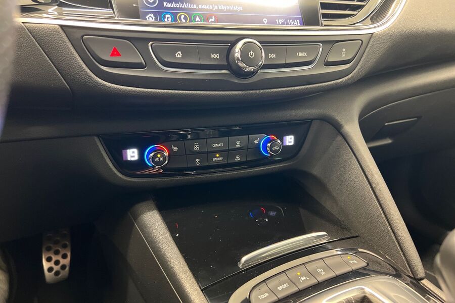 Opel Insignia vaihtoauto