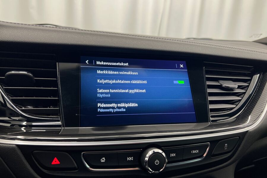 Opel Insignia vaihtoauto