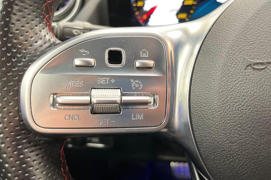 Mercedes-Benz GLA vaihtoauto