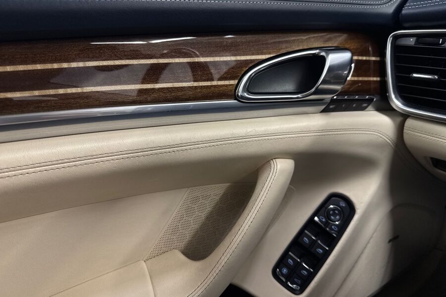 Porsche Panamera vaihtoauto