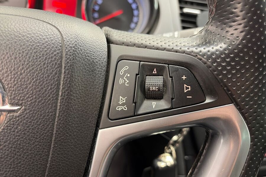 Opel Insignia vaihtoauto