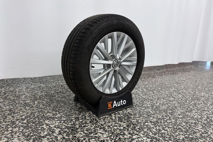 Volkswagen T-Roc vaihtoauto