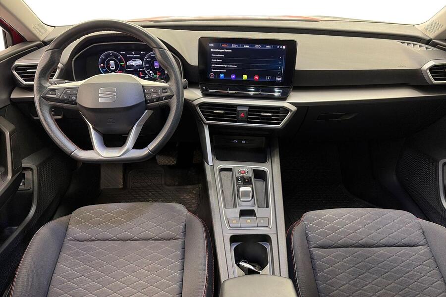 SEAT Leon Sportstourer vaihtoauto