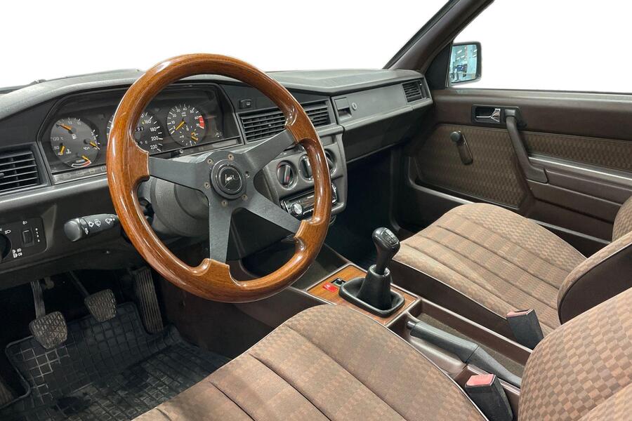 Mercedes-Benz 190 vaihtoauto