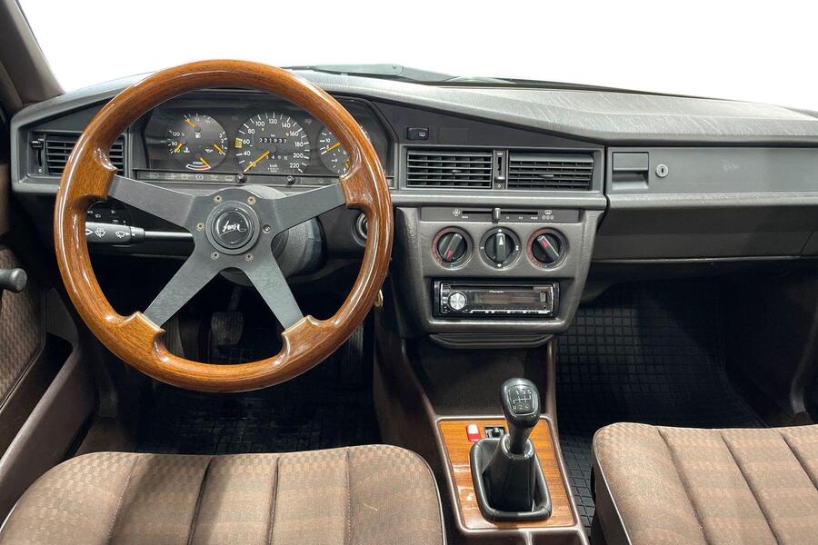 Mercedes-Benz 190 vaihtoauto