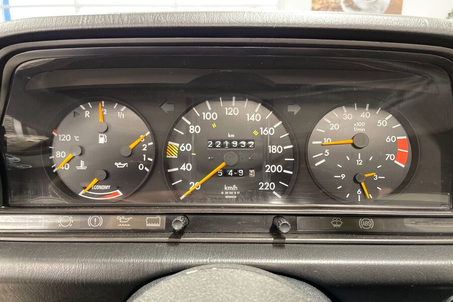 Mercedes-Benz 190 vaihtoauto