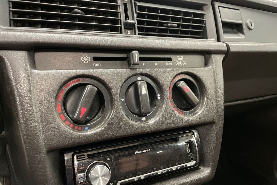 Mercedes-Benz 190 vaihtoauto