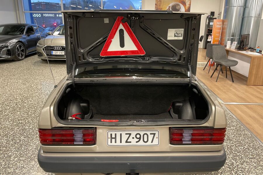 Mercedes-Benz 190 vaihtoauto