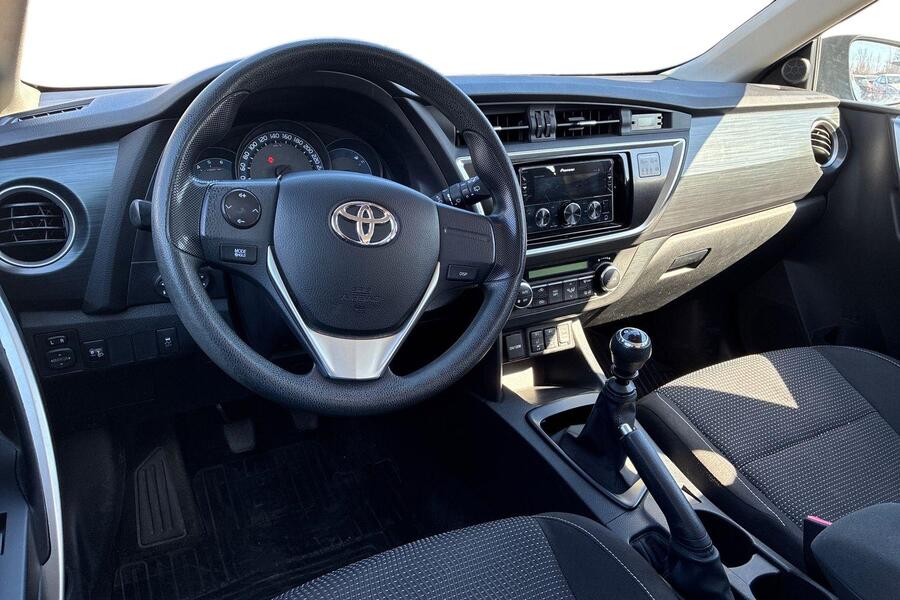 Toyota Auris vaihtoauto