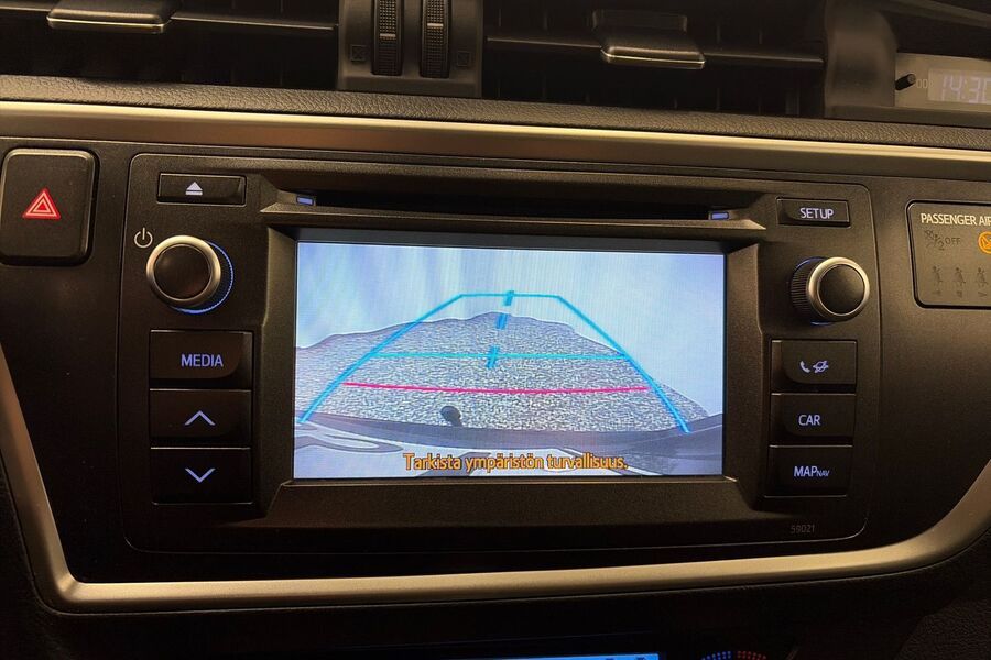 Toyota Auris vaihtoauto