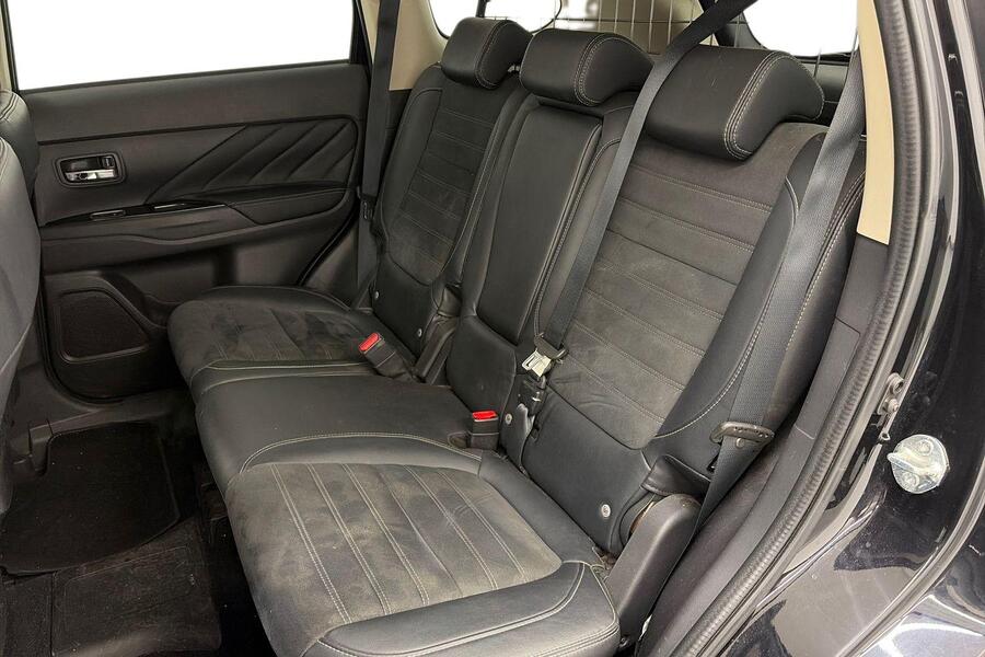 Mitsubishi Outlander PHEV vaihtoauto