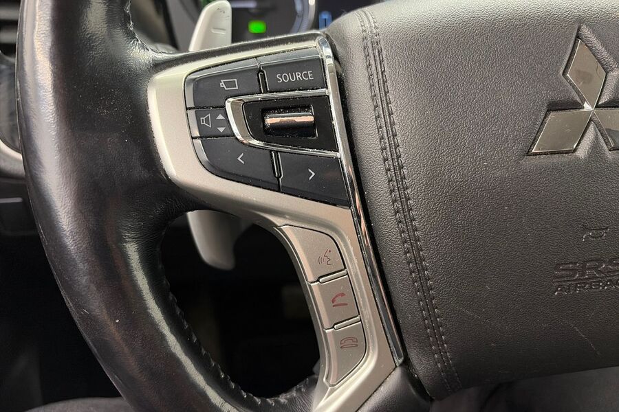 Mitsubishi Outlander PHEV vaihtoauto