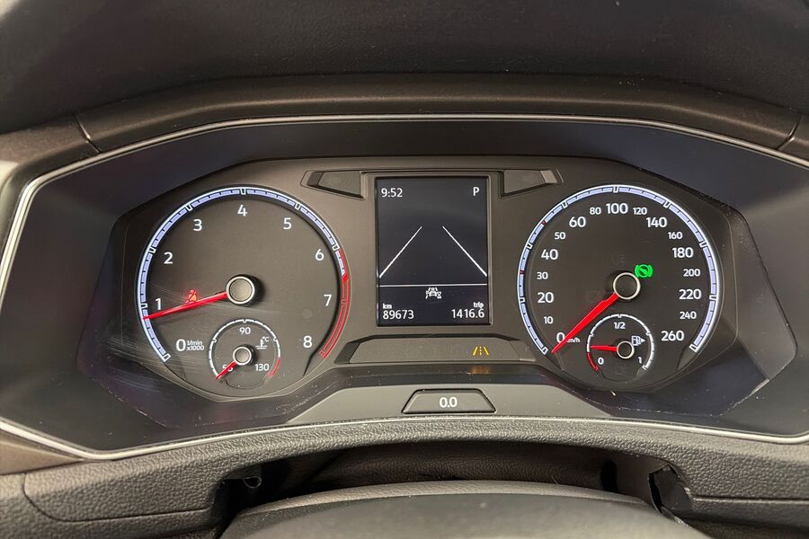 Volkswagen T-Roc vaihtoauto