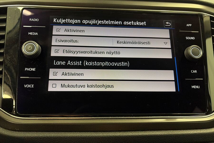 Volkswagen T-Roc vaihtoauto