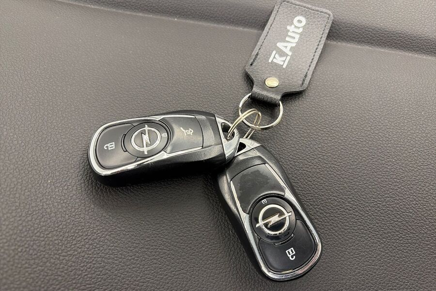 Opel Astra vaihtoauto